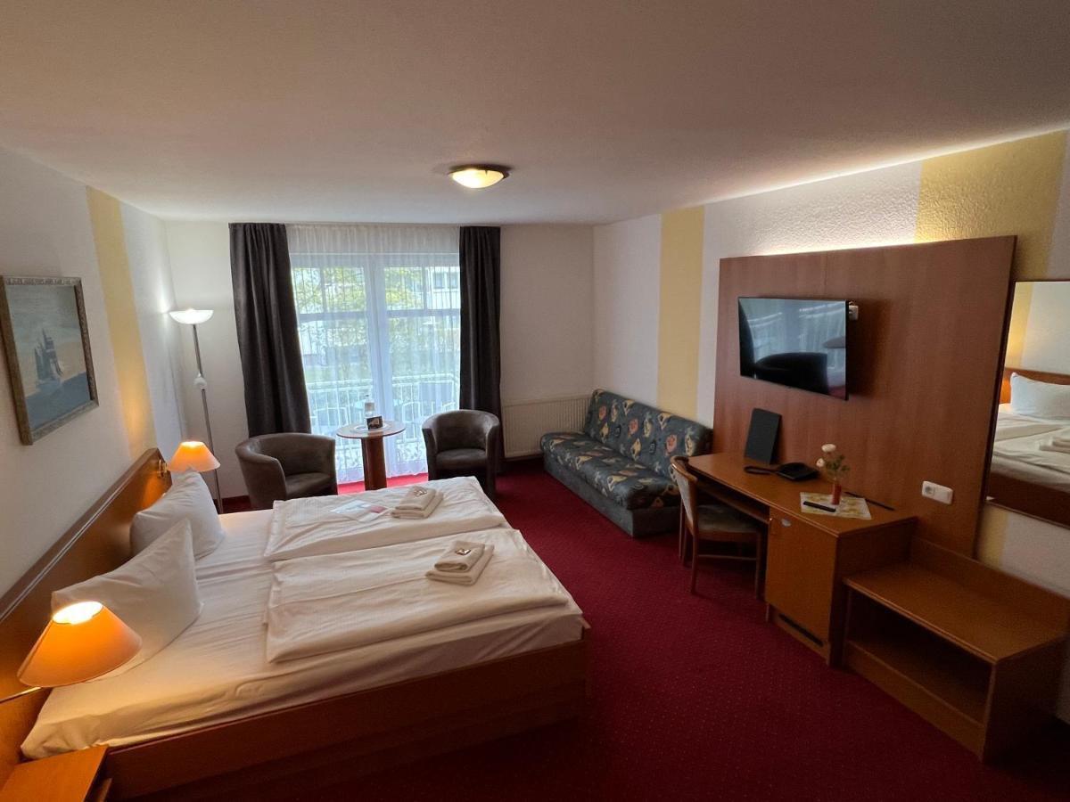 Hotel Poseidon Kuehlungsborn Exterior photo